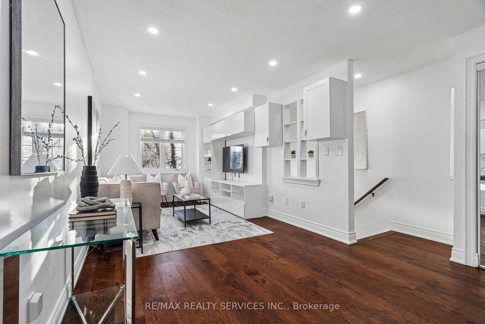 131 Charlton Settlement Avenue photo 4