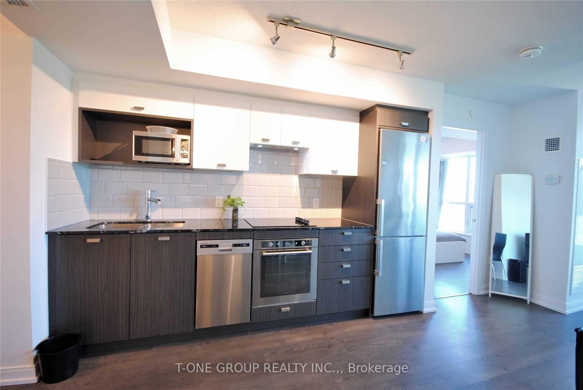 275 Village Green Square Unit 1221 photo 5