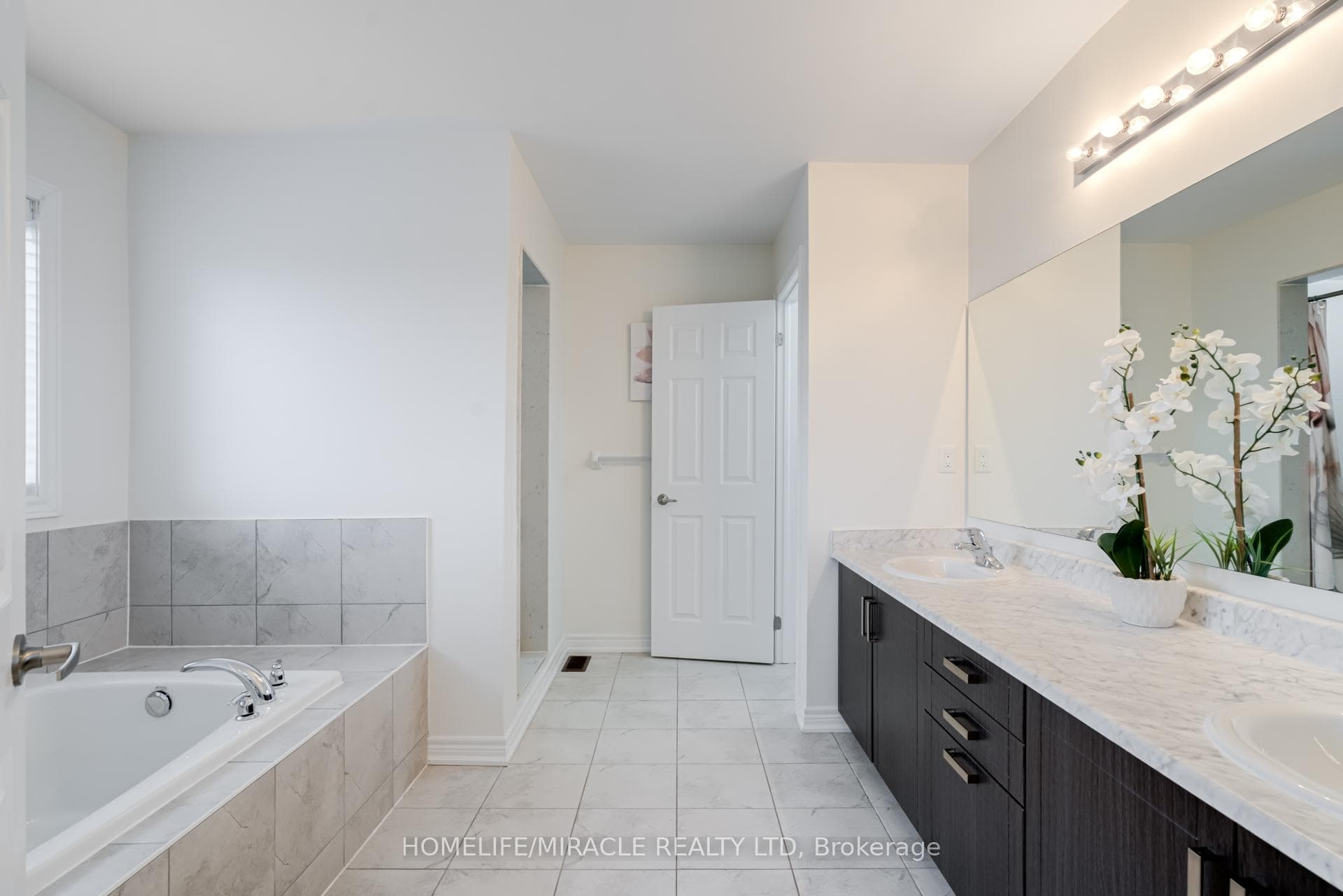 30 Atkinson Crescent photo 27