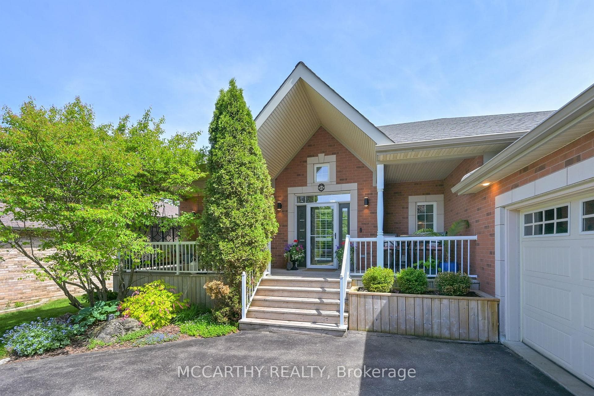 BEAUTIFUL COVERED FRONT PORCH