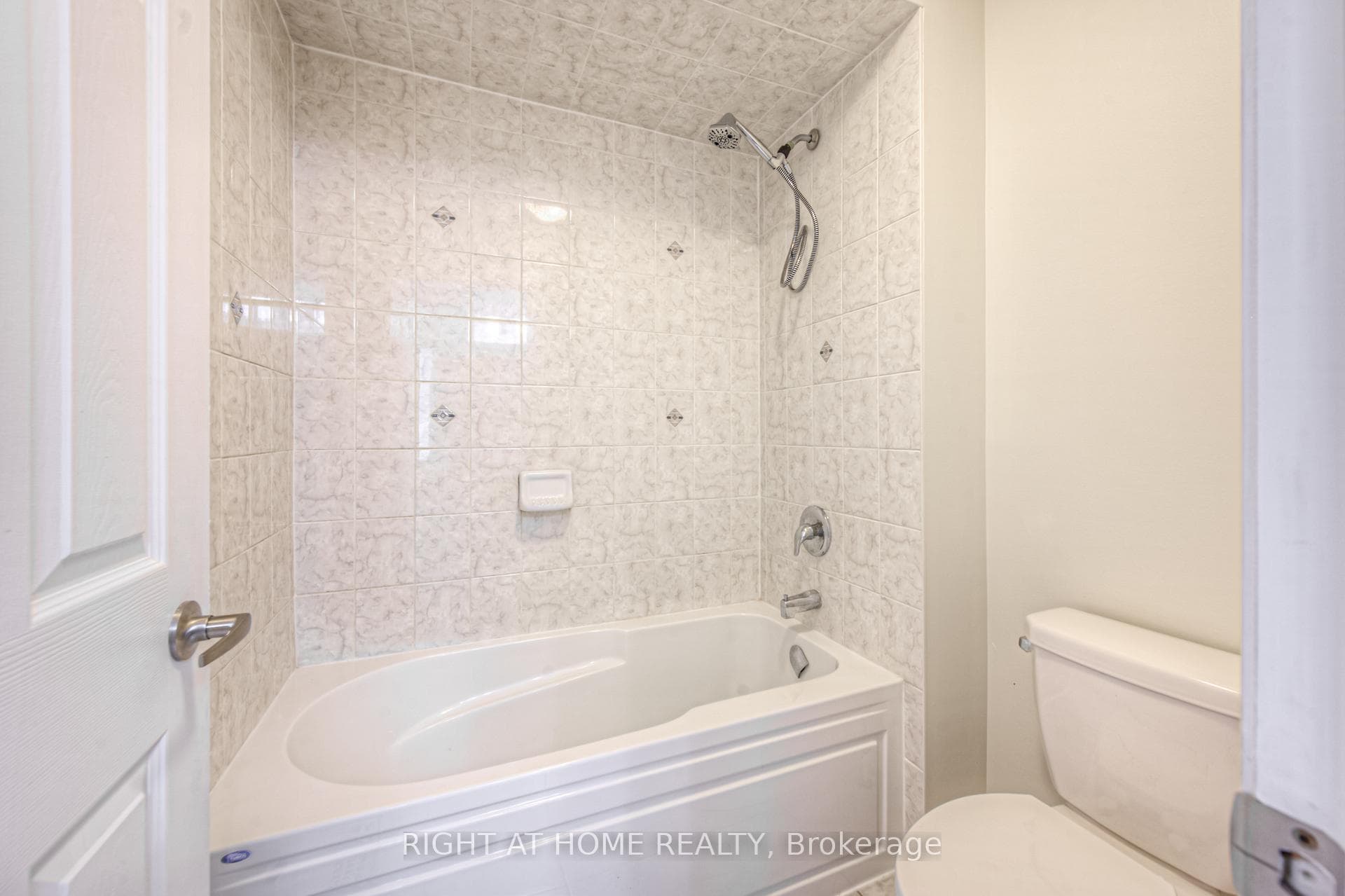 47 Mullholland Avenue photo 26