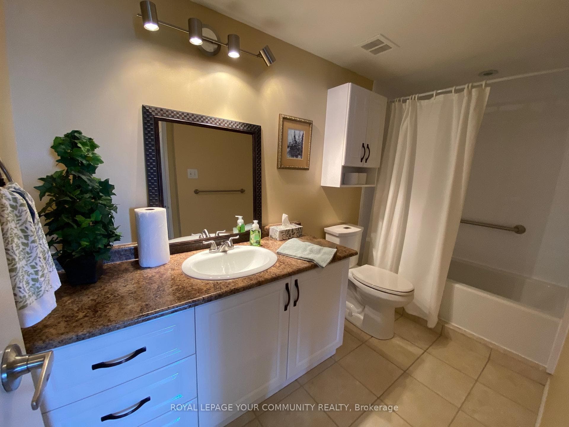 40 William Roe Boulevard Unit 1006 photo 13