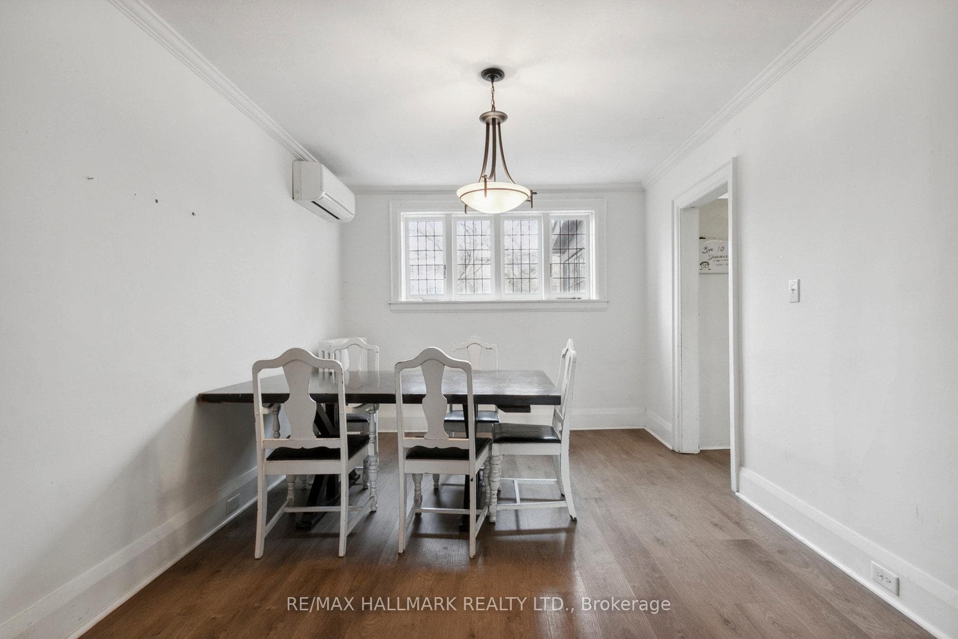 10 Dearbourne Avenue photo 9