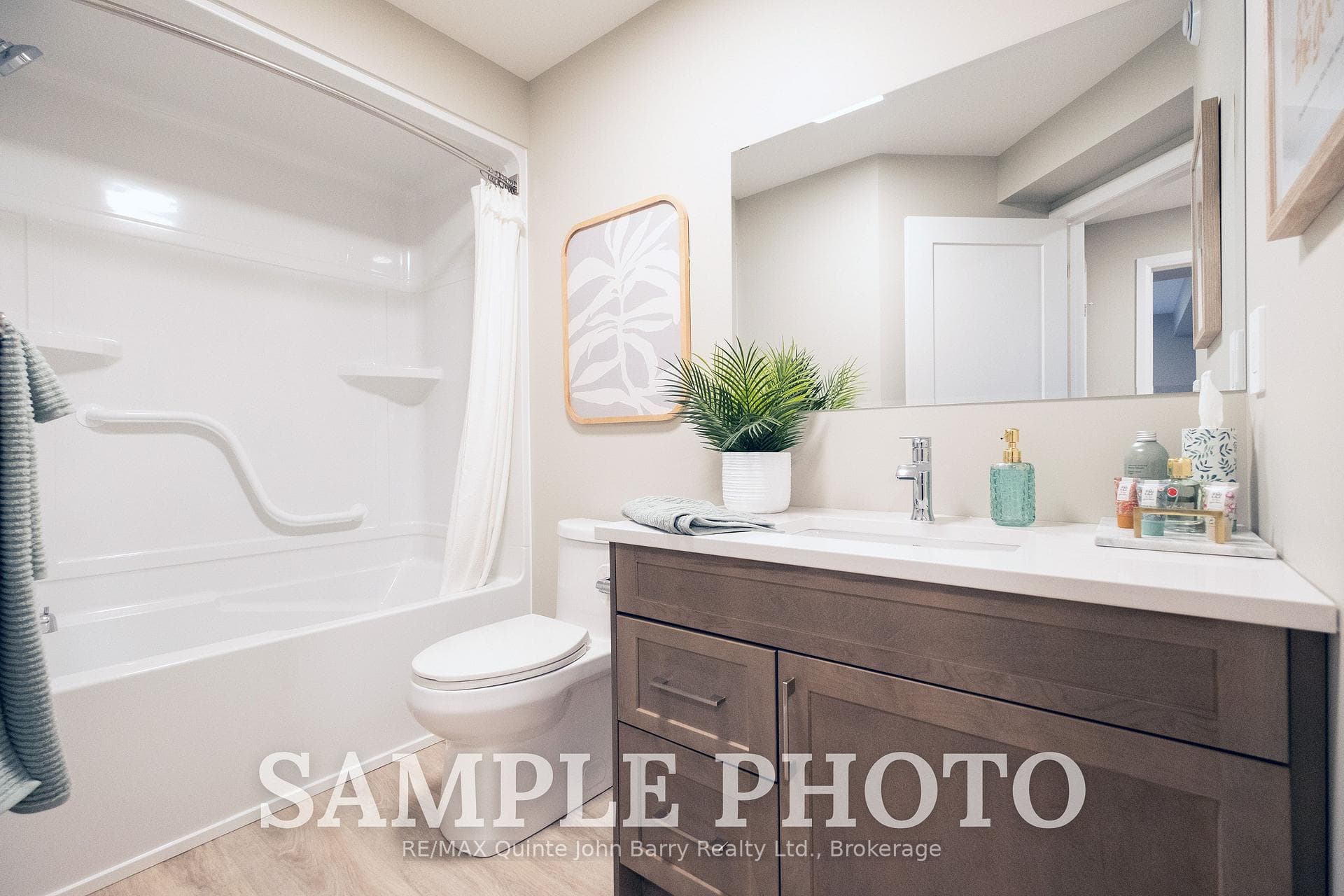 306-10 Hillside Meadow Drive photo 9