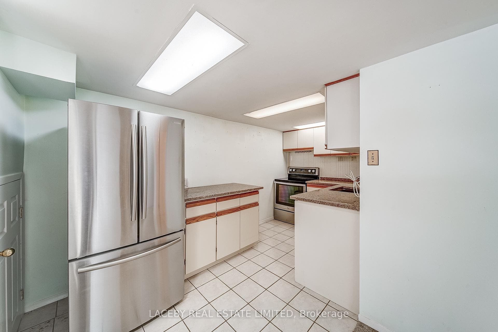 18 Patrick Drive photo 23