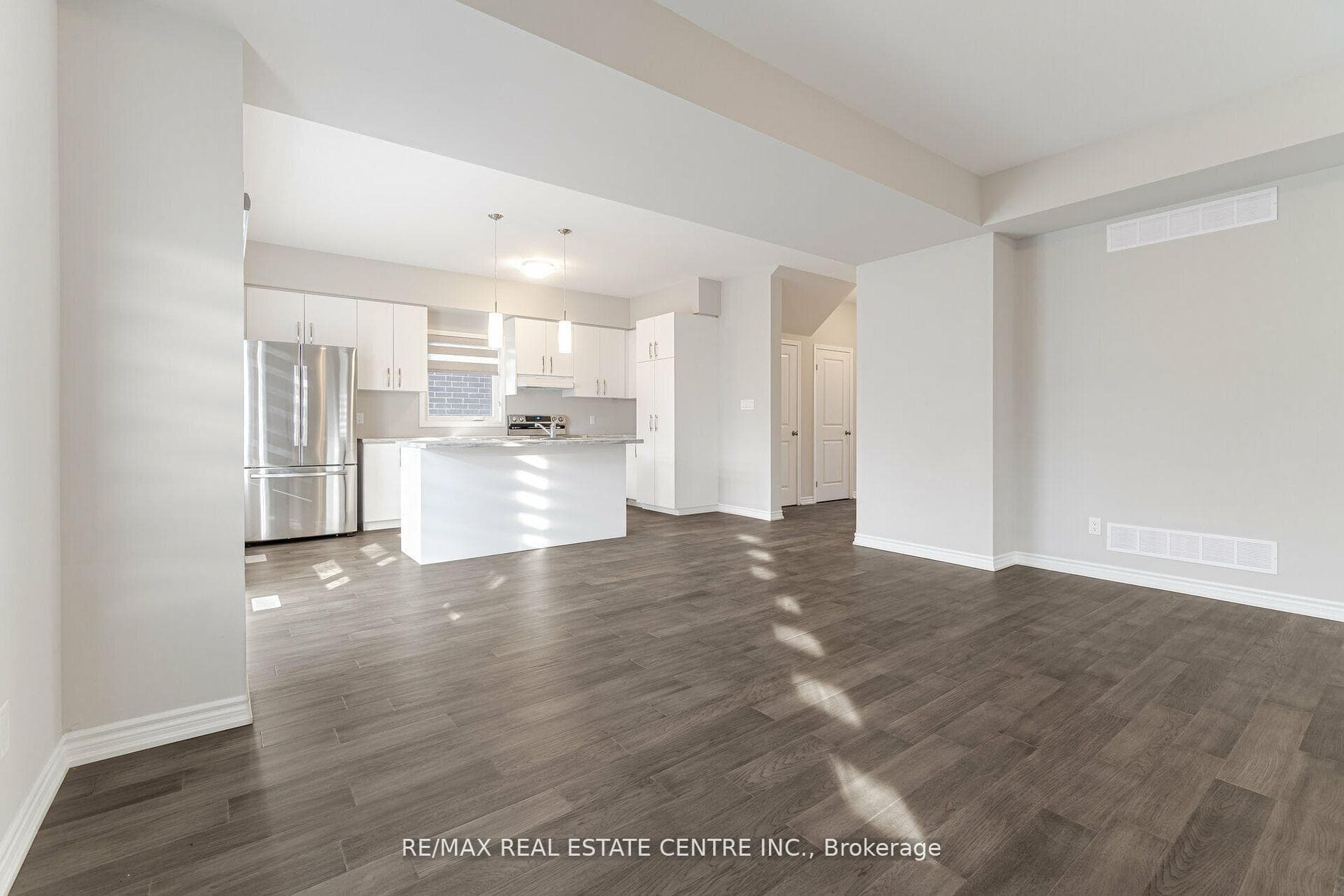 219 Taylor Street photo 7
