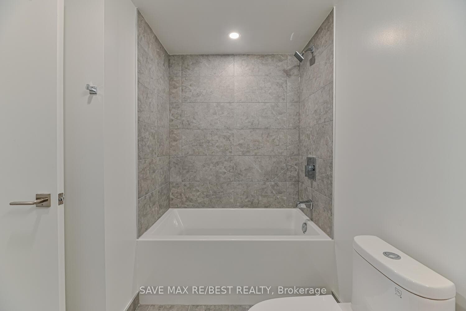 82 Dalhousie Street Unit 1903 photo 18