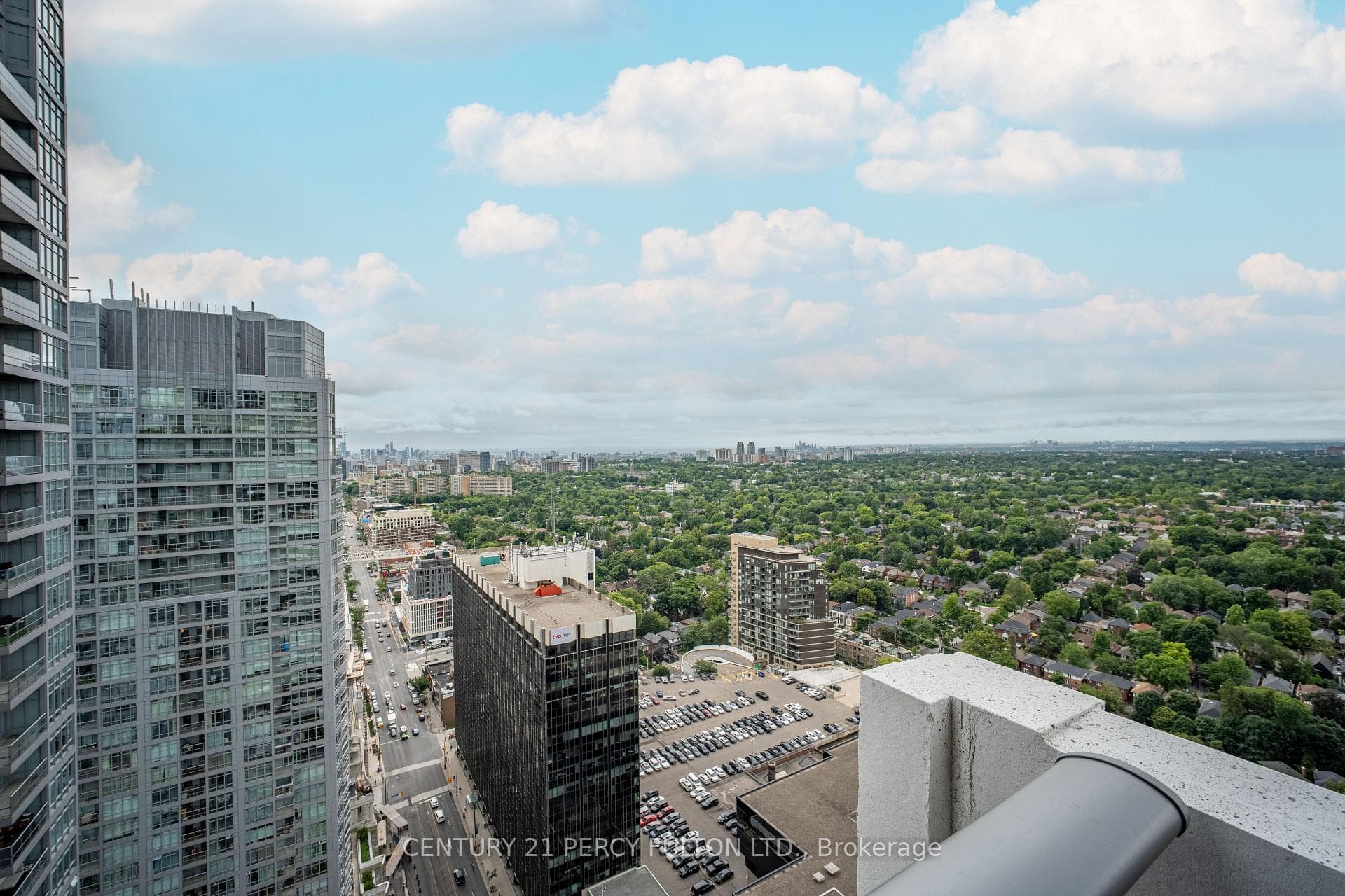 2221 Yonge Street Unit 3108 photo 12