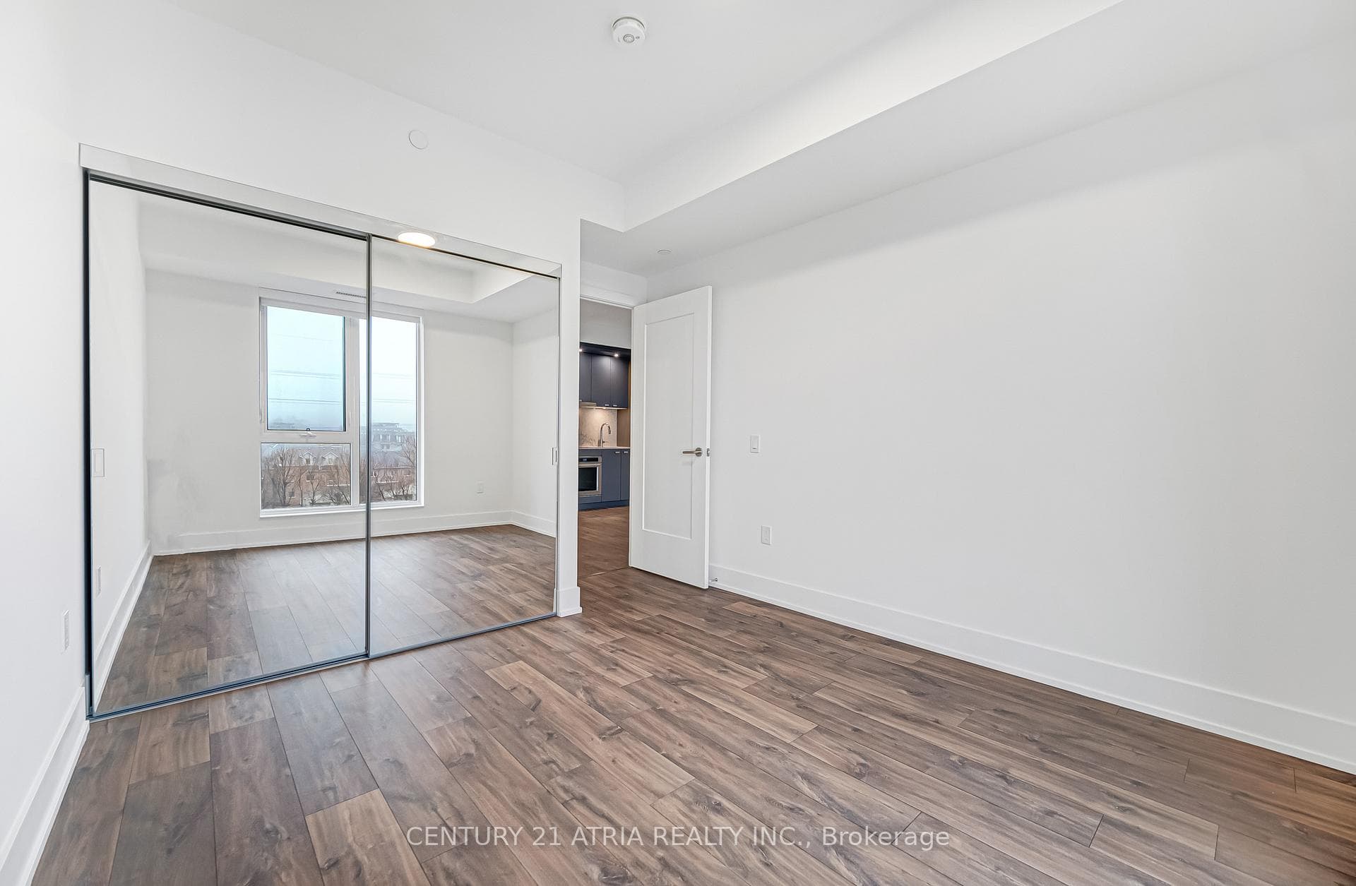 858 Dupont Street Unit 411 photo 18