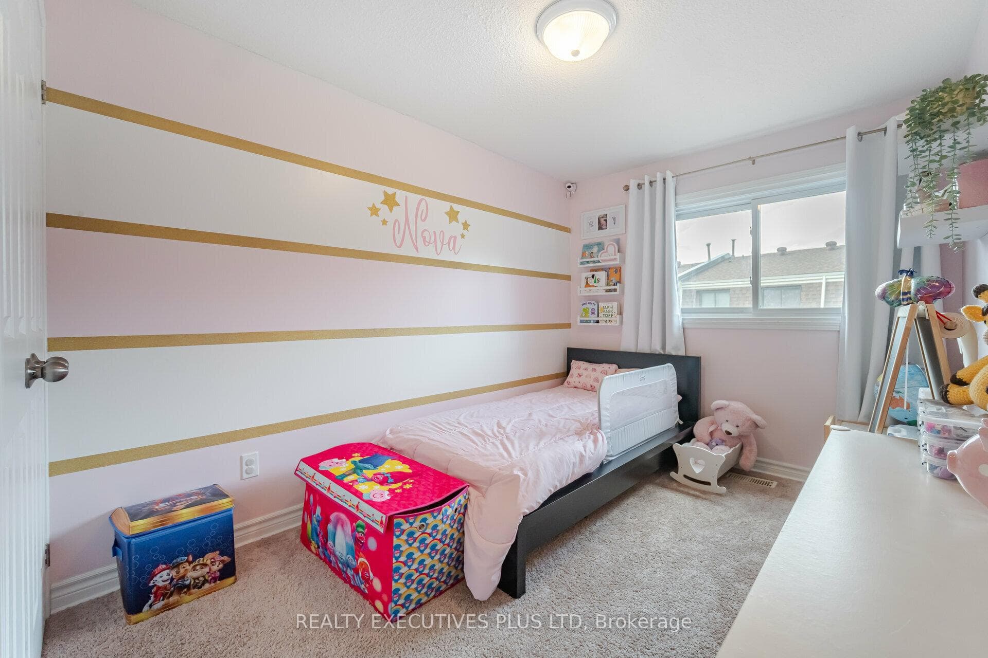 115 Ashton Crescent photo 21