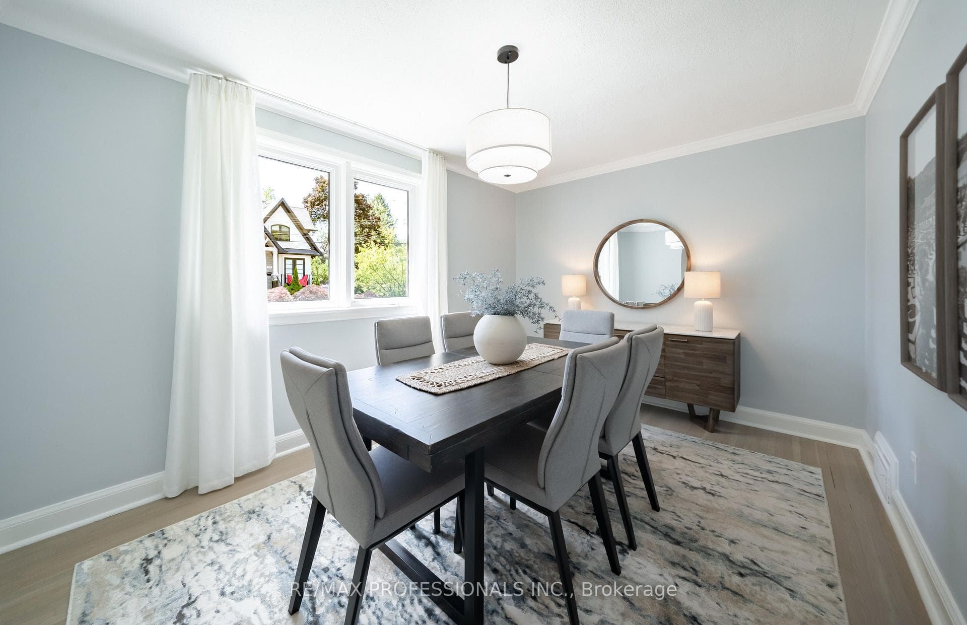 86 Van Dusen Boulevard photo 10