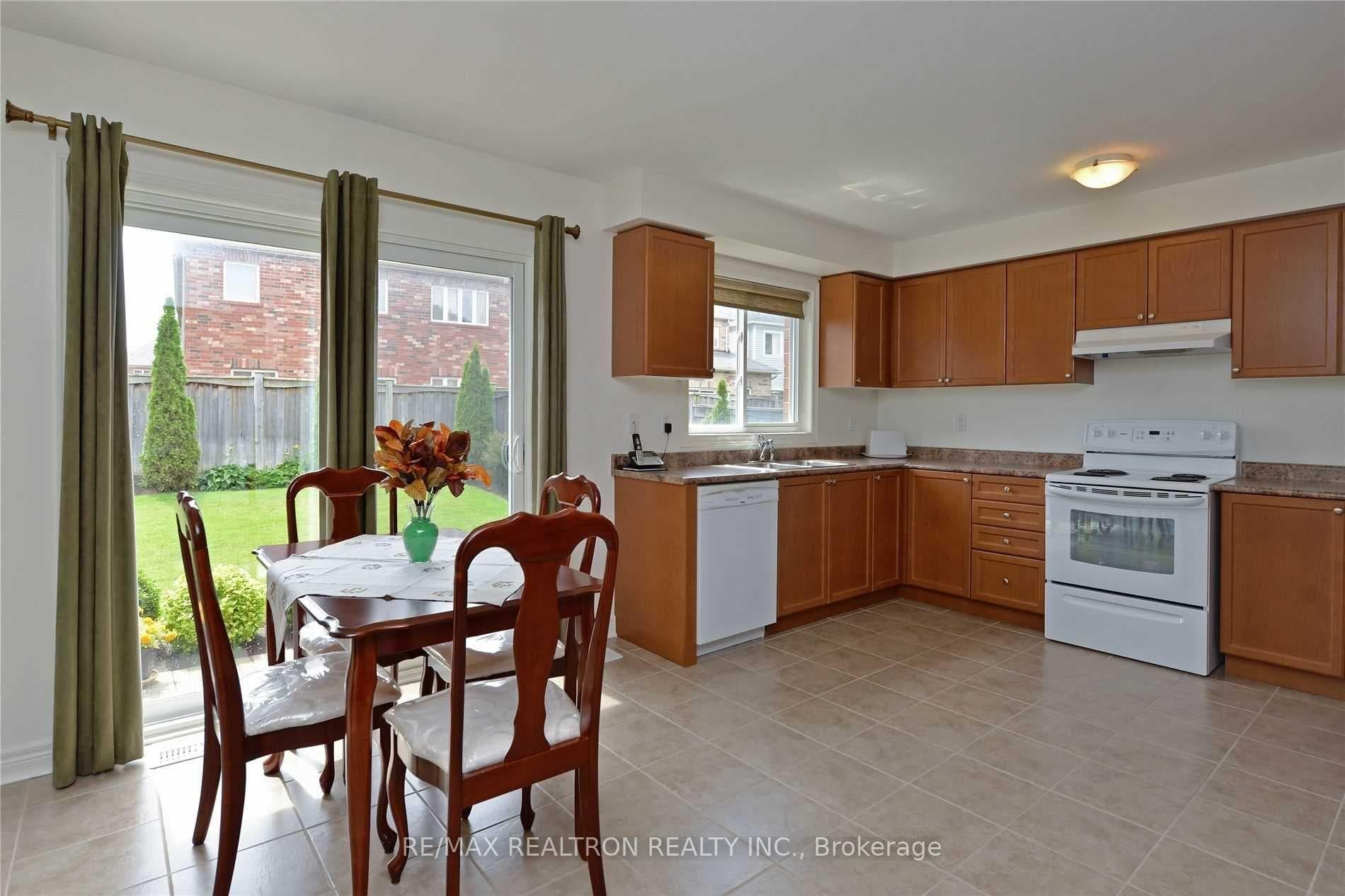 1684 Gower Drive photo 12