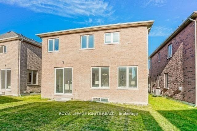 2524 Bandsman Crescent Unit Main photo 31