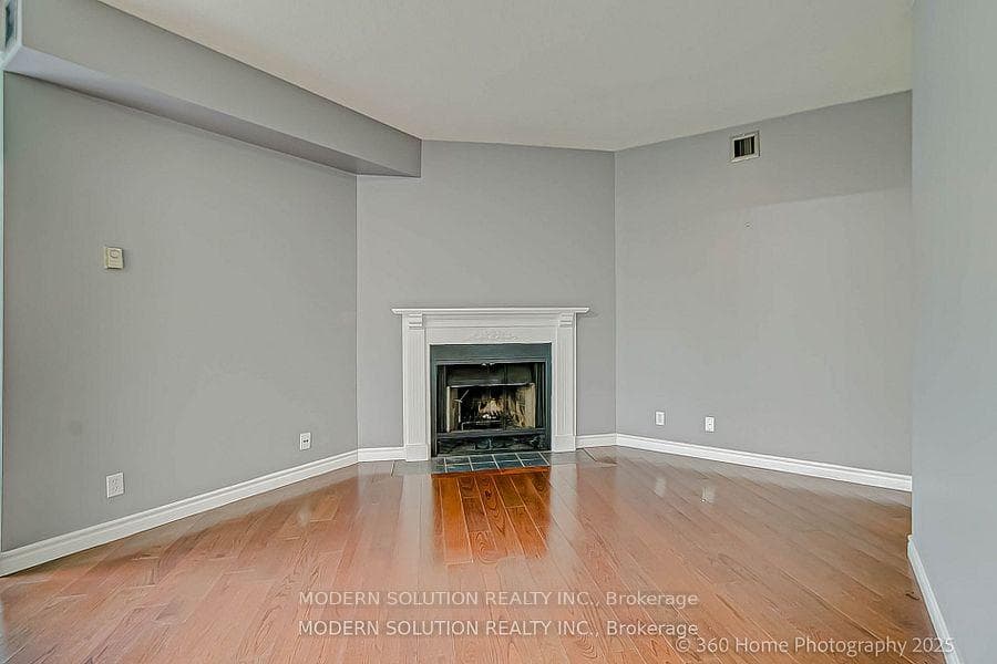 21 George Street Unit 304 photo 7
