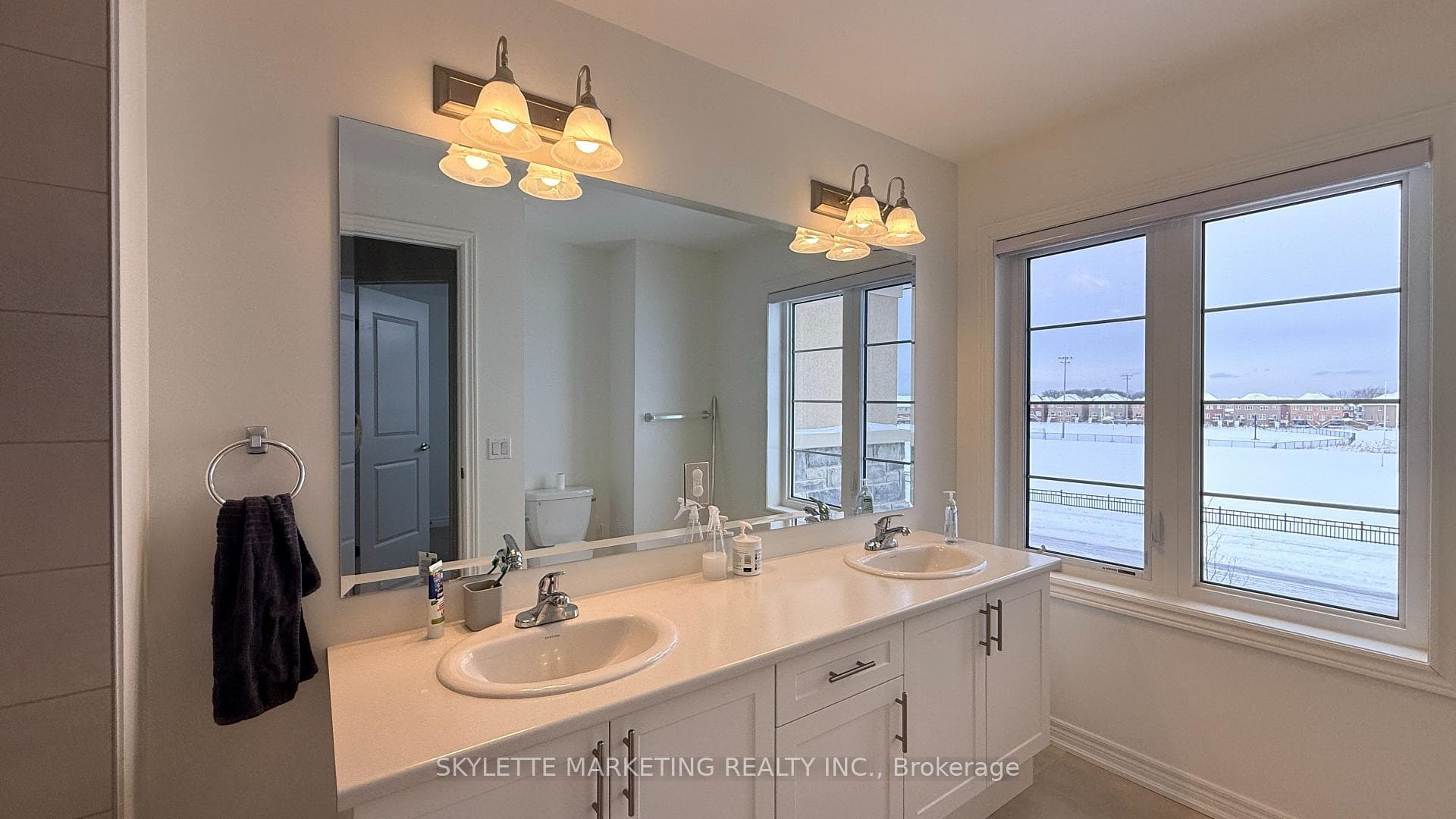 83 Picardy Drive photo 20