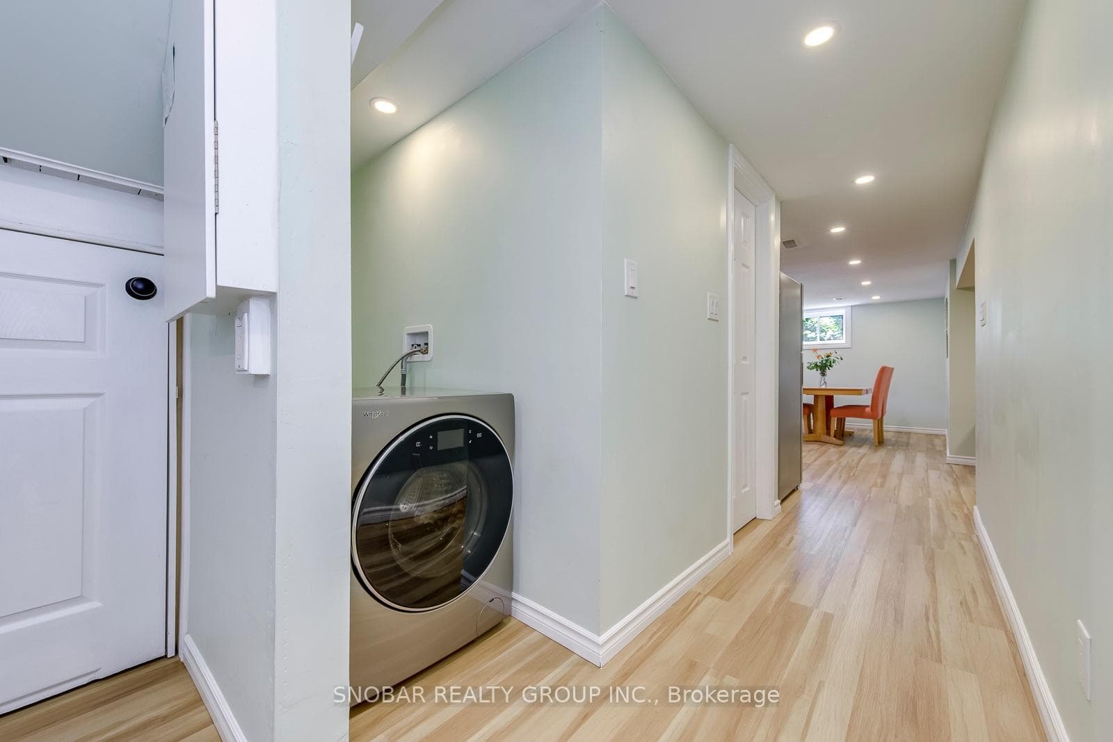 2257 Lawrence Avenue photo 31