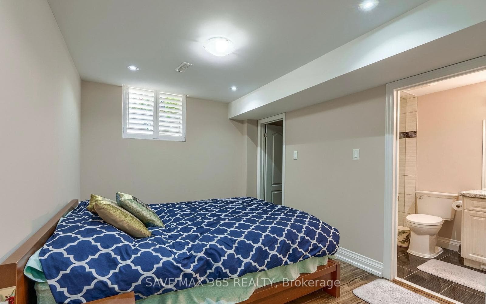 6862 Gooderham Estate Boulevard photo 8