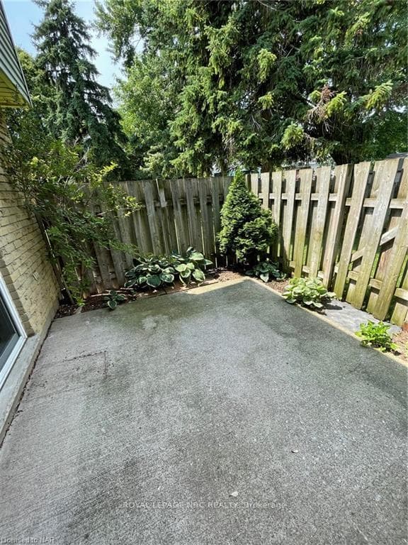 242 LAKEPORT Road Unit 51 photo 16