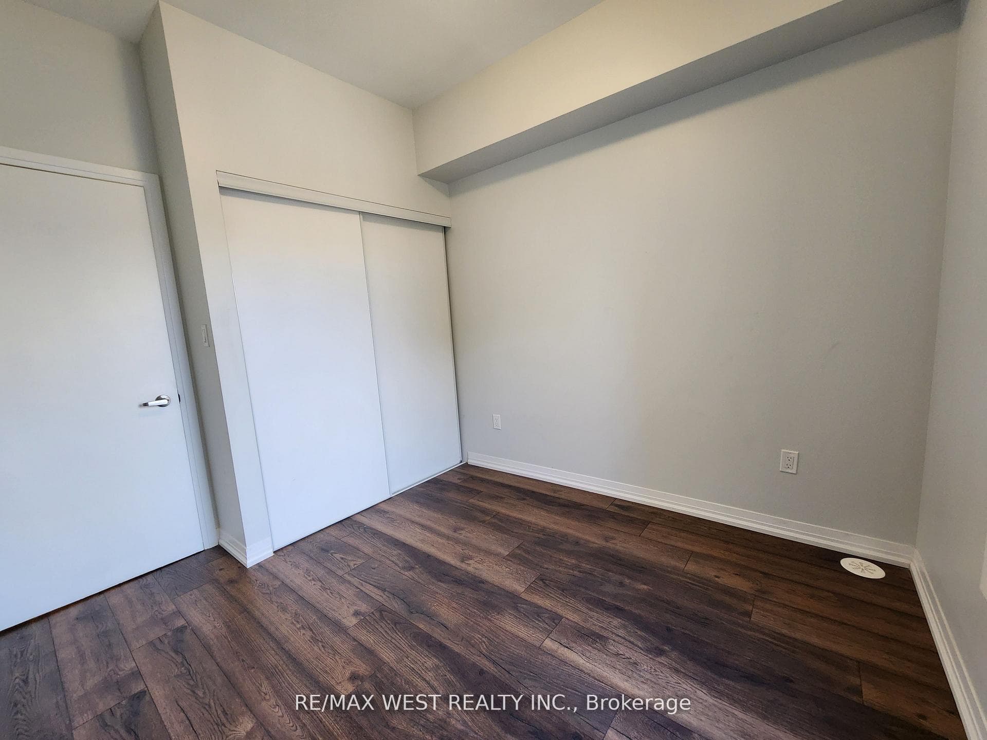 1165 Journeyman Lane Unit 215 photo 13