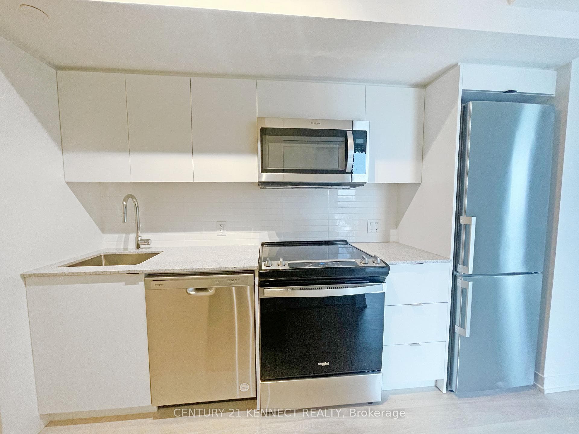 500 Wilson Avenue Unit 913 photo 12