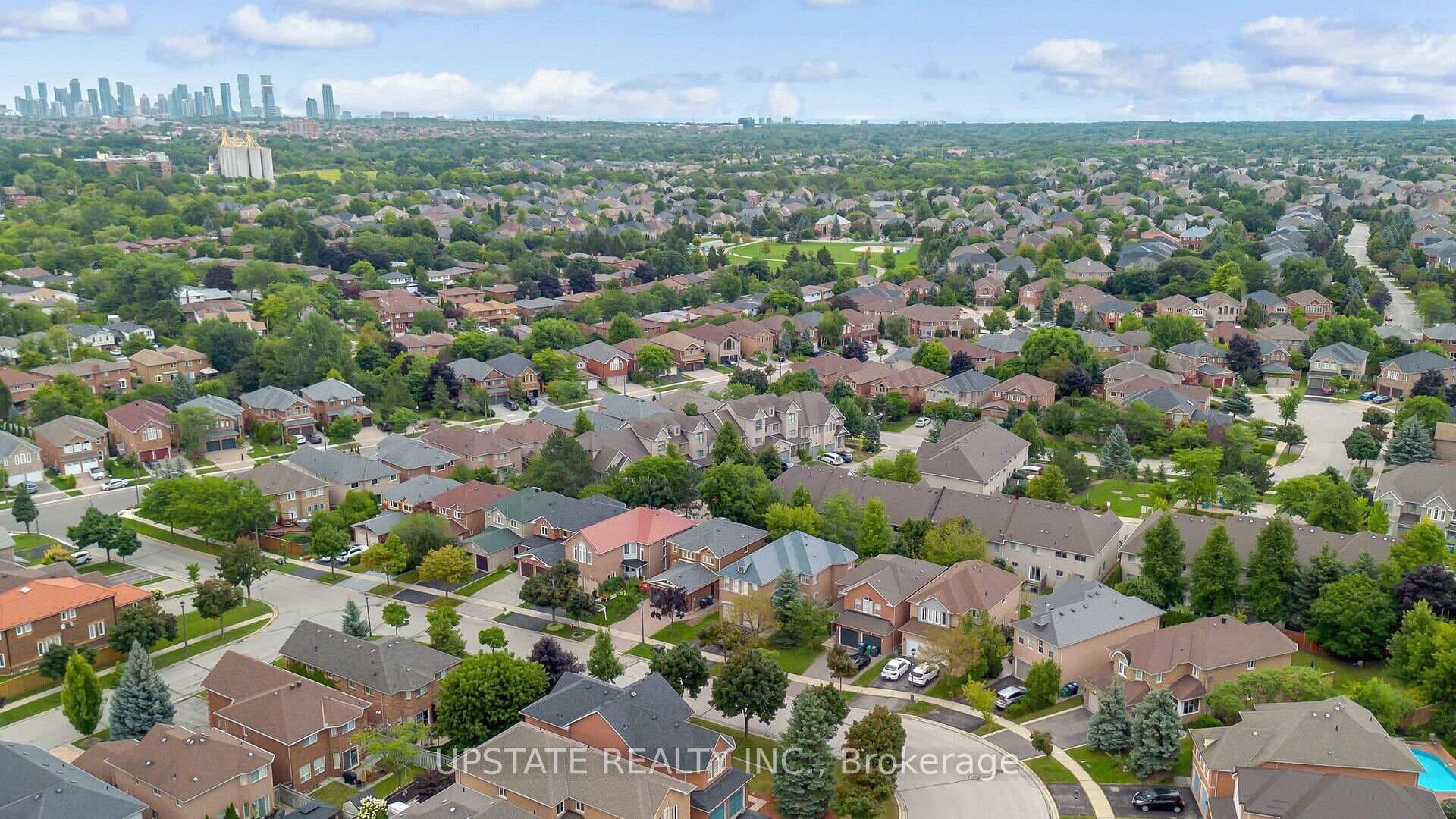 2262 Yorktown Circle photo 6