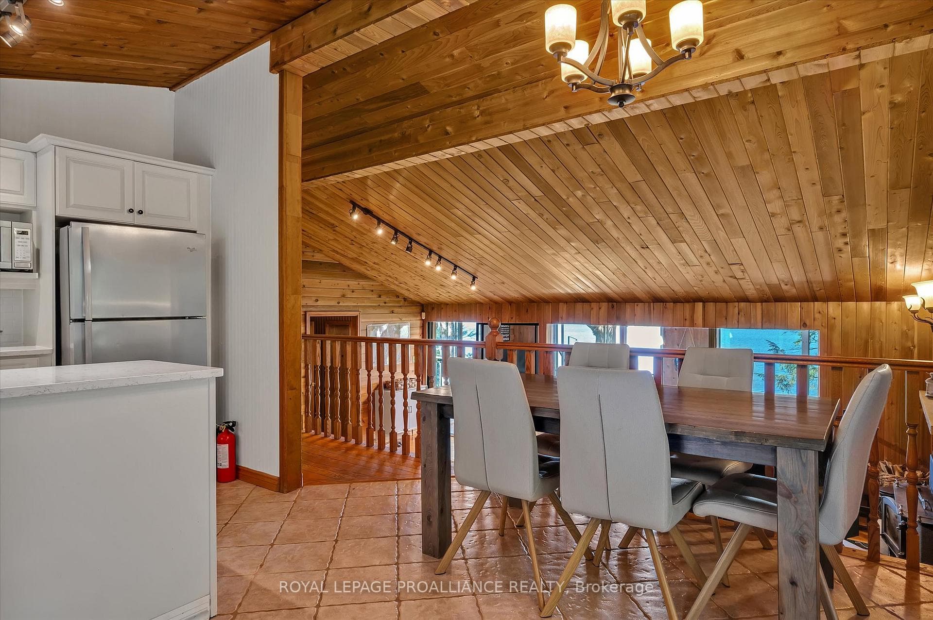 2520 Birds Hill Lane photo 6