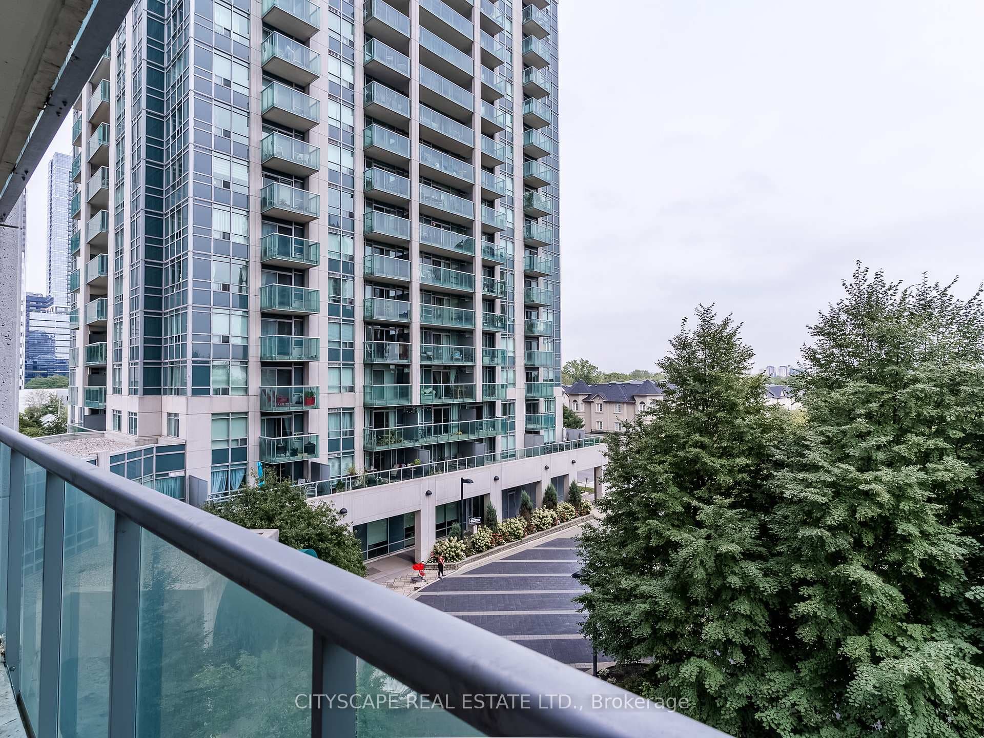 18 Harrison Garden Boulevard Unit 406 photo 29