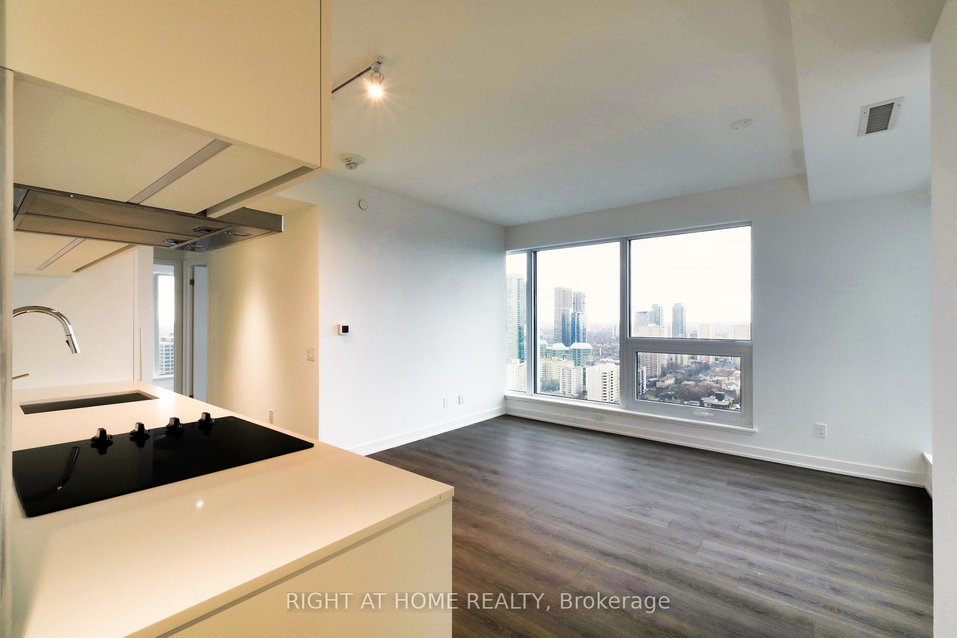 8 Wellesley Street Unit 3709 photo 6
