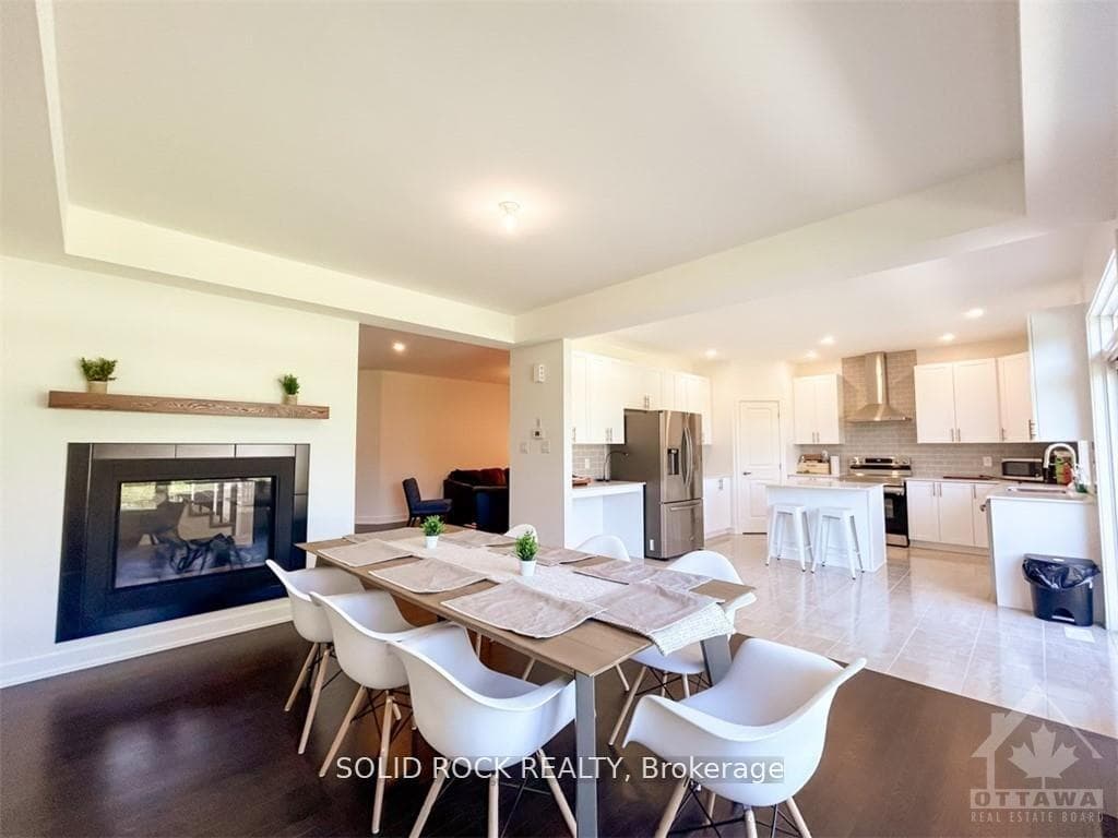 764 OVATION Grove photo 10