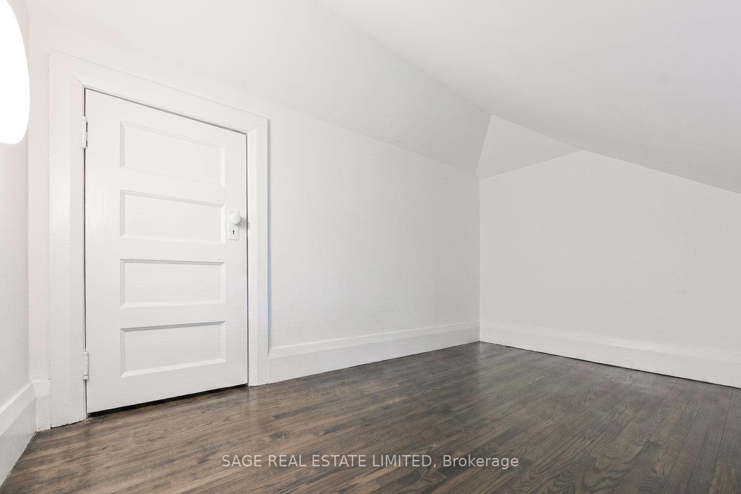 418 Glenlake Avenue photo 18
