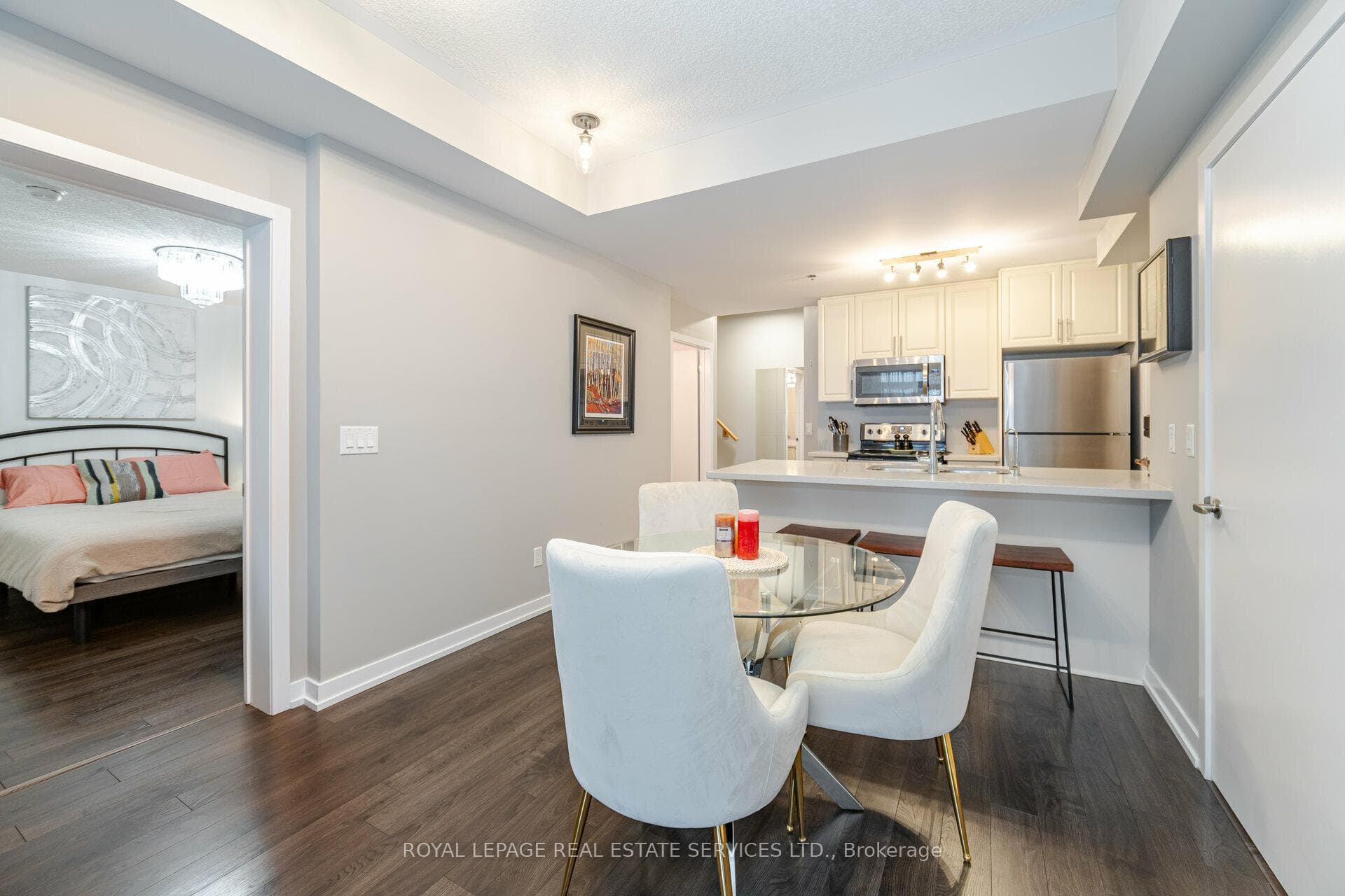 2486 Old Bronte Road Unit 328 photo 16