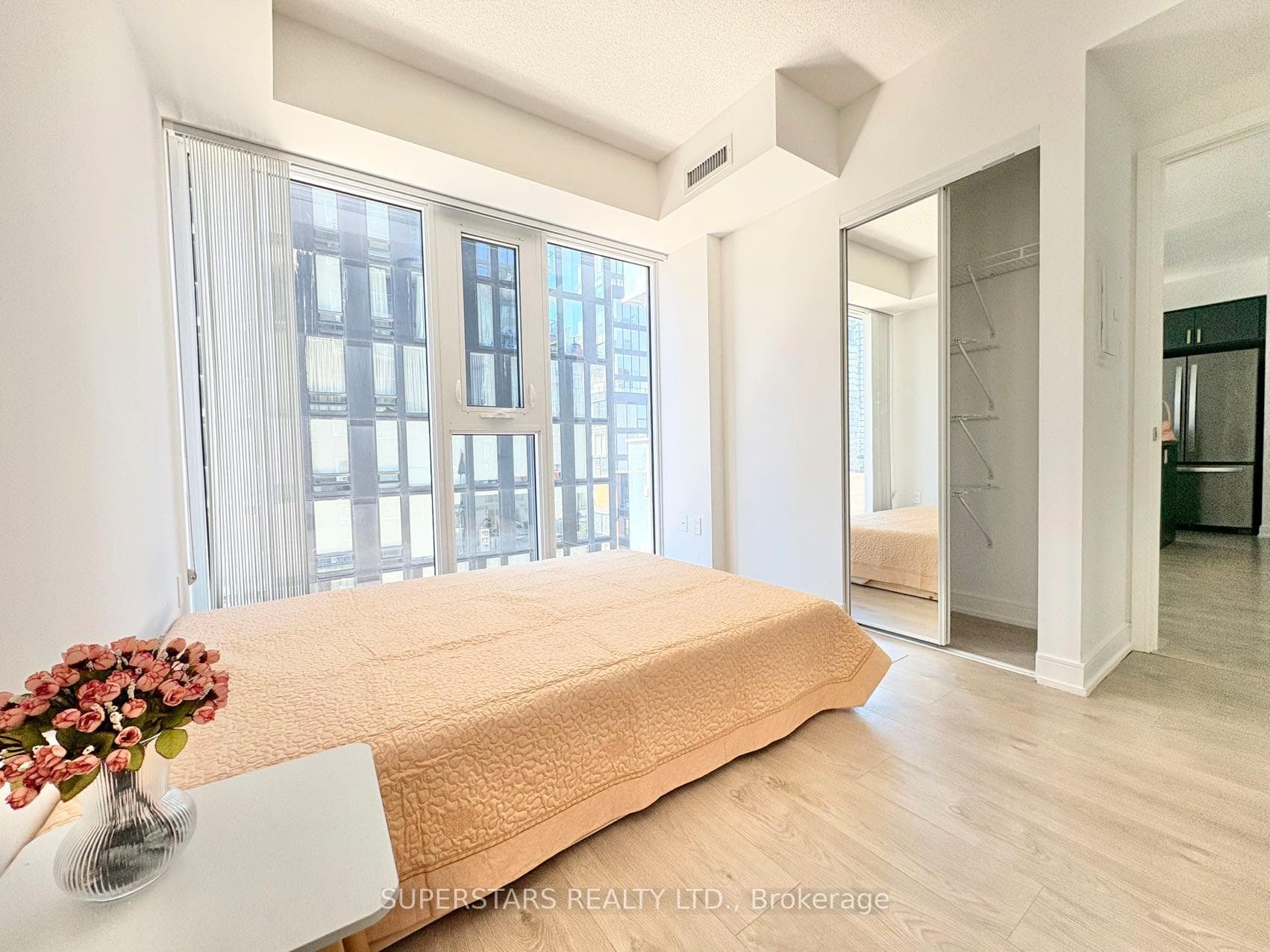 50 Wellesley Street Unit 1101 photo 3