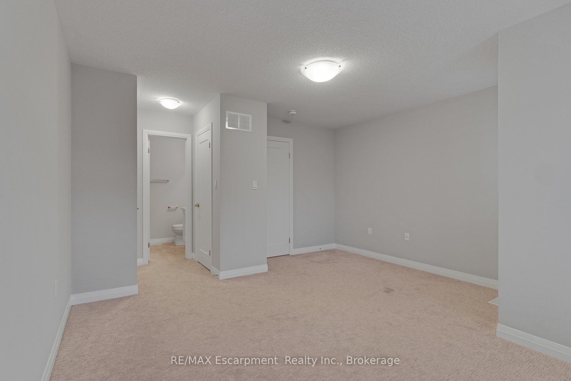 53 Aquarius Crescent photo 18
