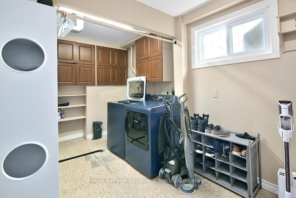 115 Applevale Court photo 33