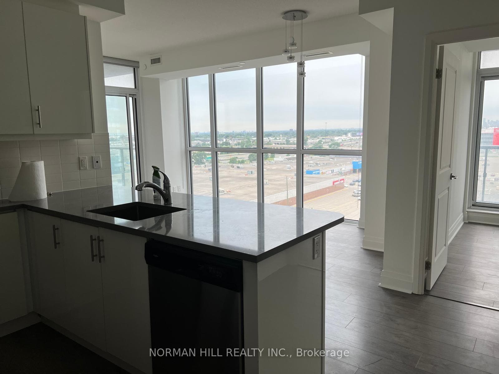 15 Zorra Street Unit 807 photo 7