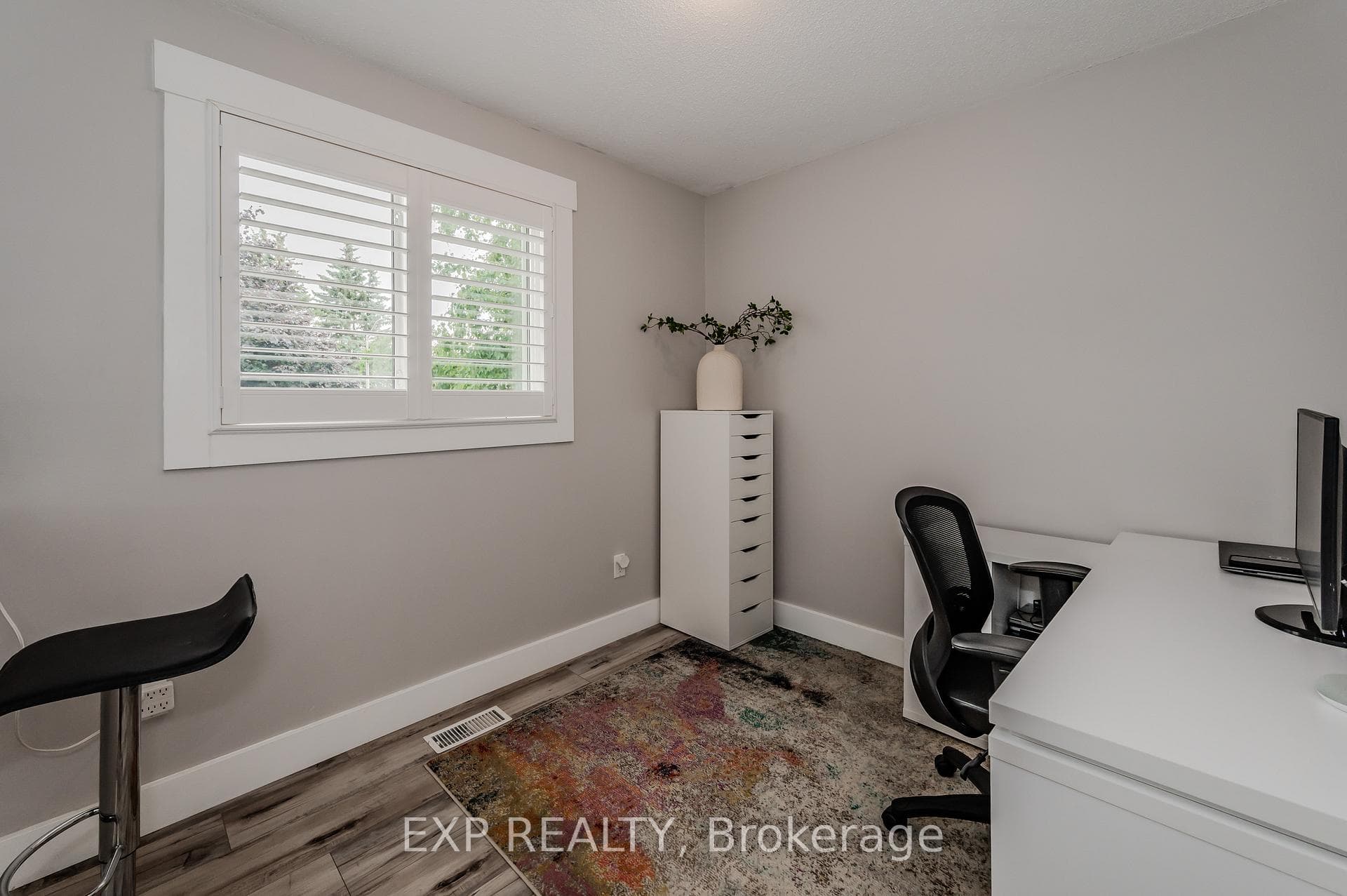 242 Lorraine Avenue photo 18