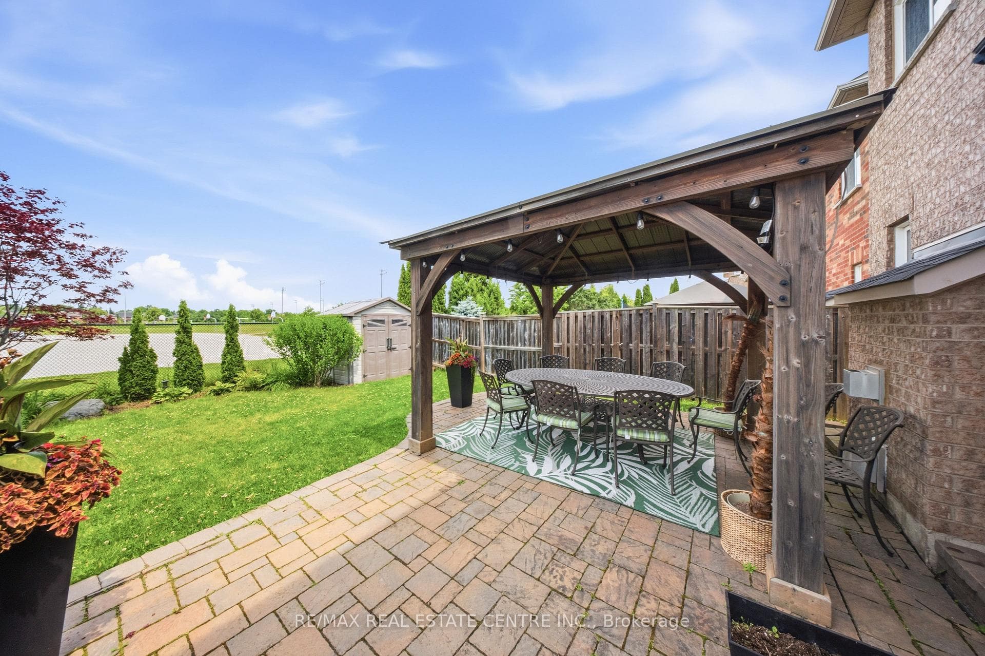 5875 Blue Spruce Avenue photo 49