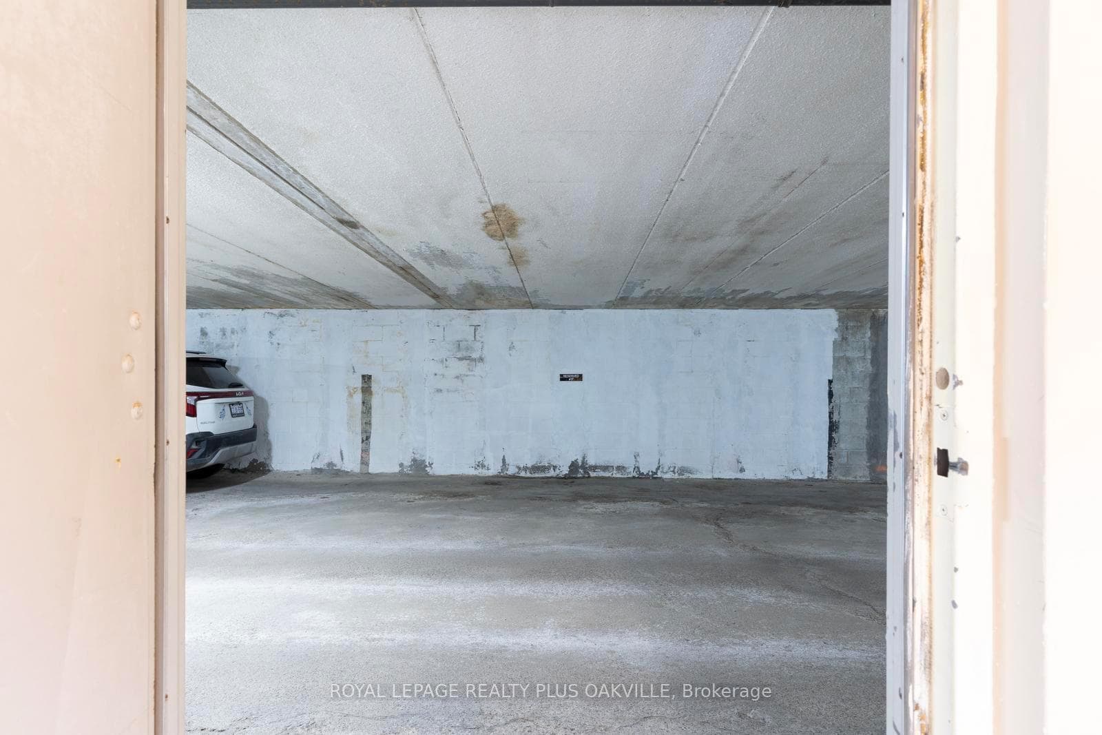 Direct Access to Underground Parking Spot 17