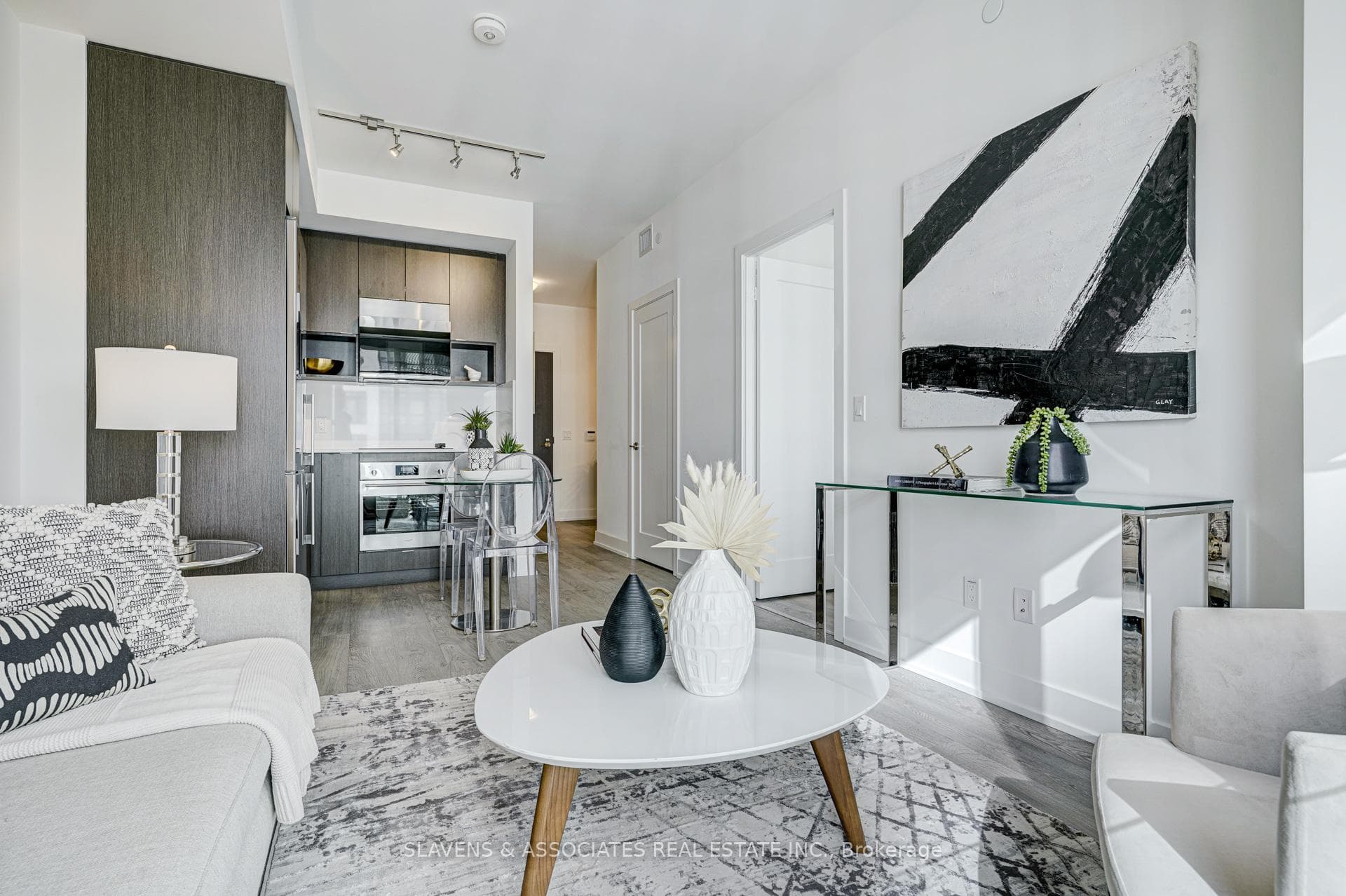 9 Mabelle Avenue Unit 2921 photo 13