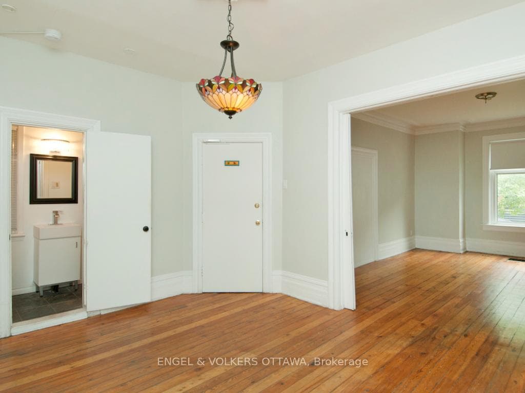 96 Waverley Street Unit 1 photo 14