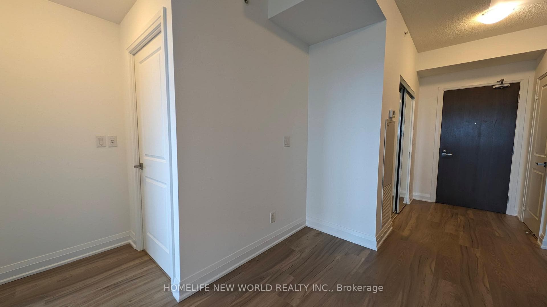 7161 Yonge Street Unit 1729 photo 12