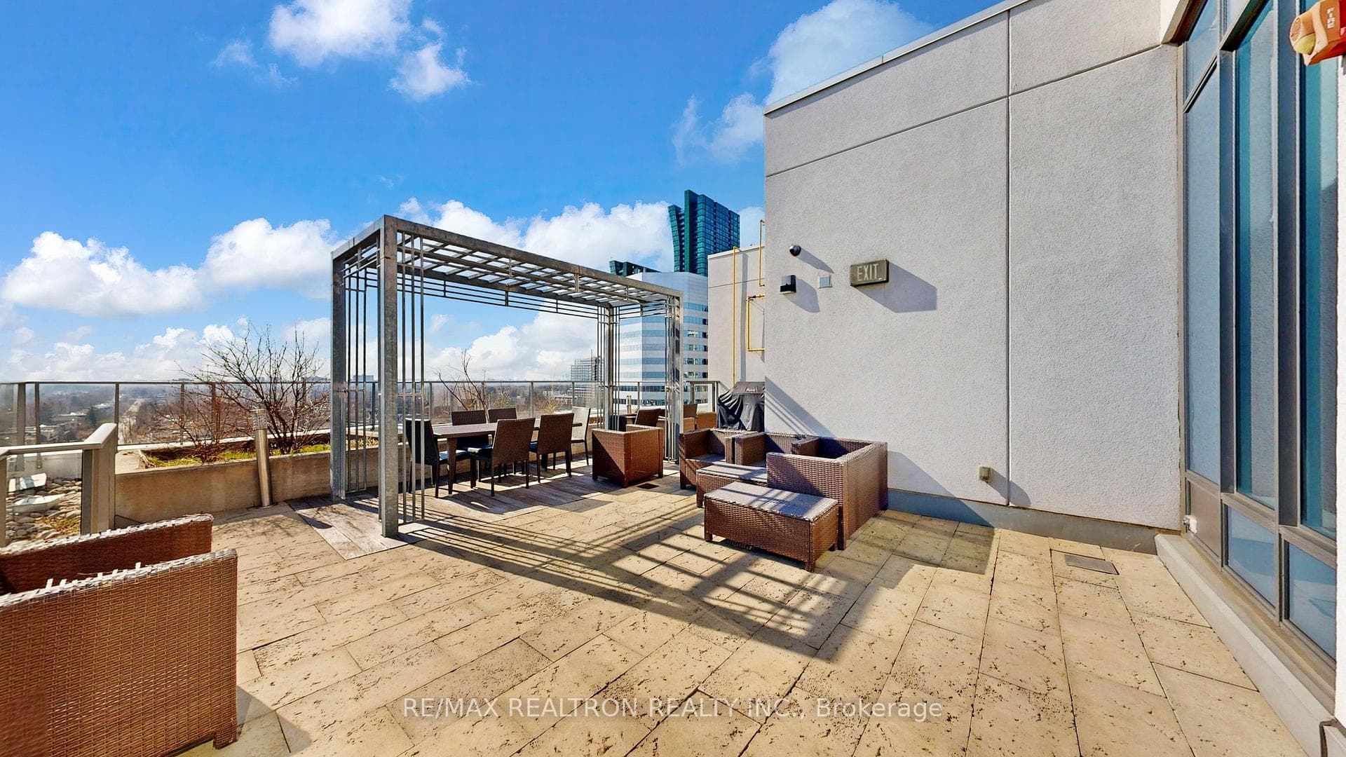 28 Avondale Avenue Unit 1102 photo 43