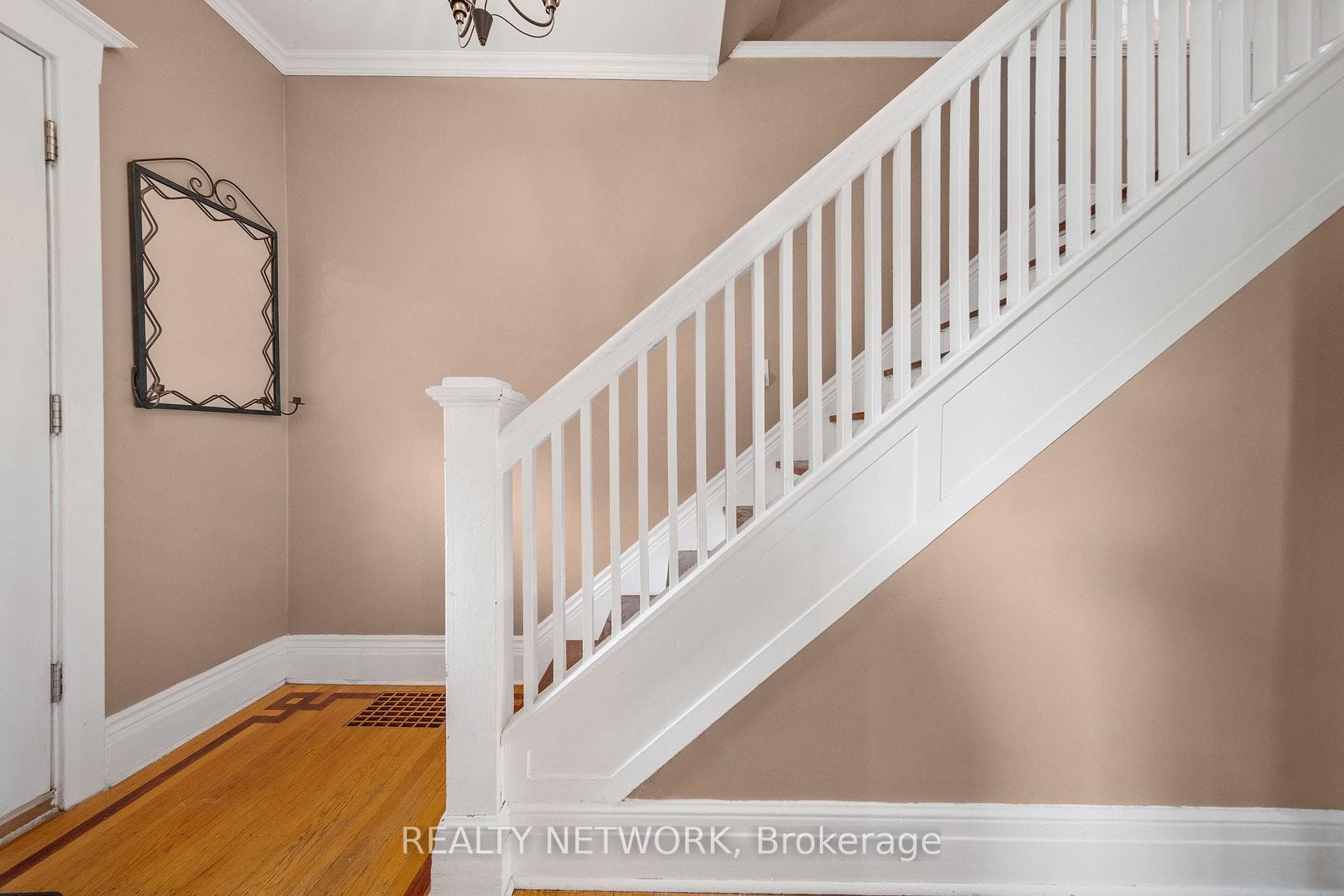 93 Somerset Avenue photo 17