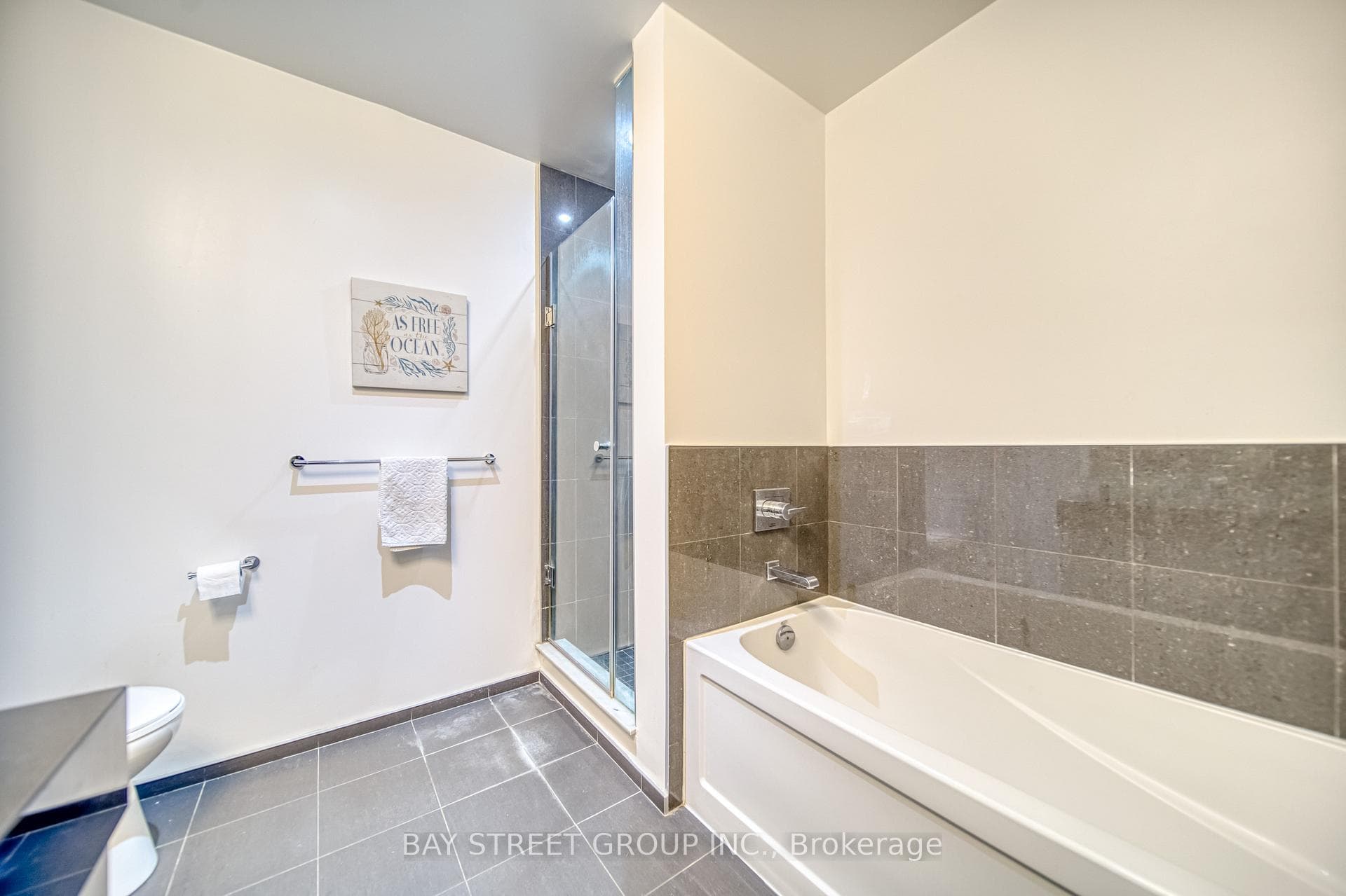 8 The Esplanade N/A Unit 5306 photo 20
