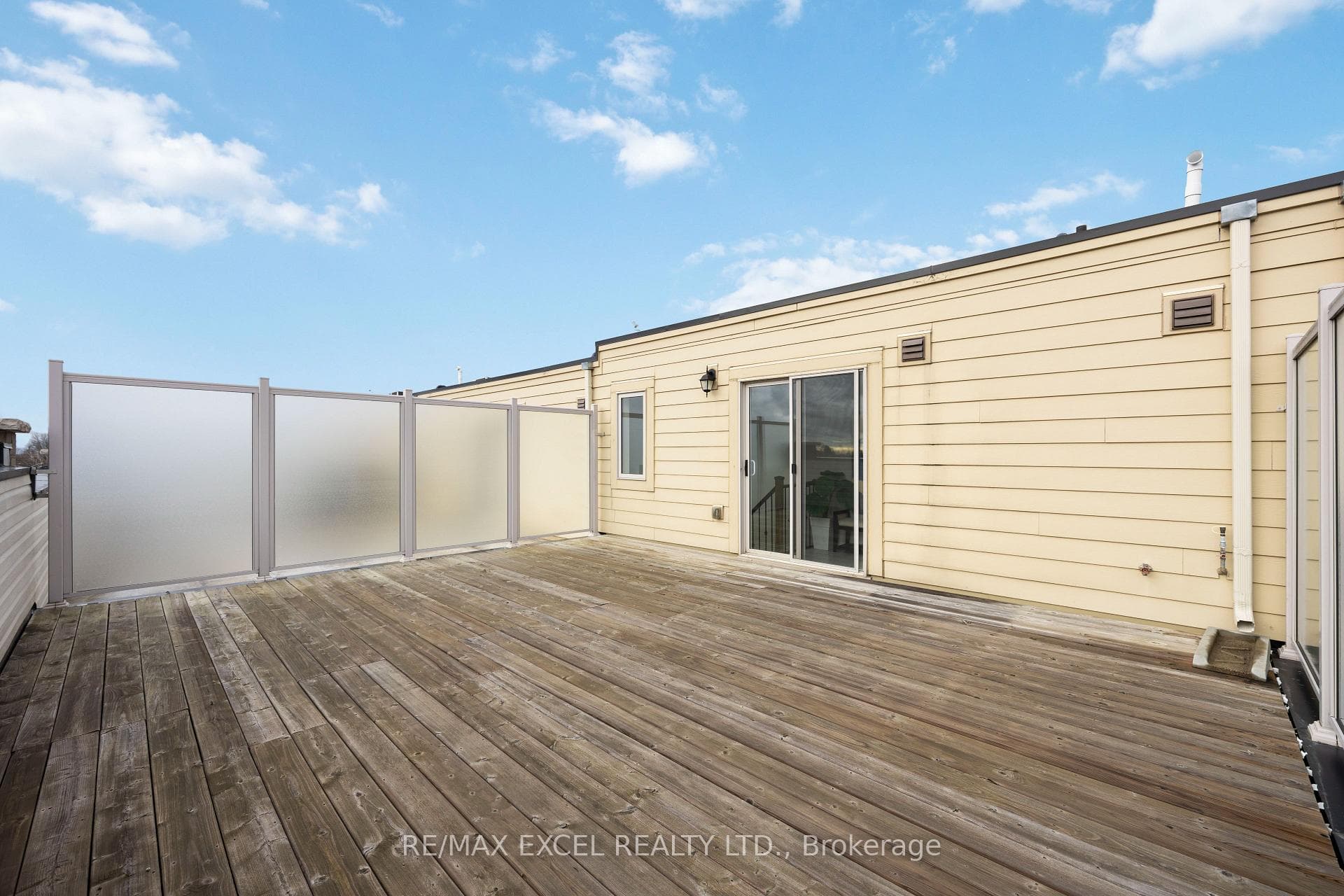 220 Glad Park Avenue photo 38