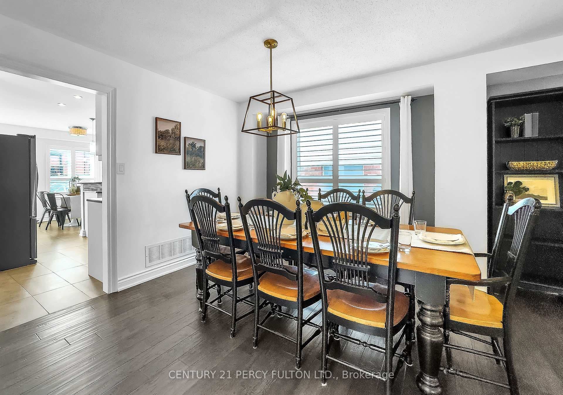40 Southwell Avenue photo 22