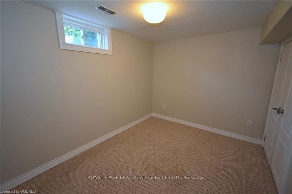 212 Beechtree Crescent photo 40