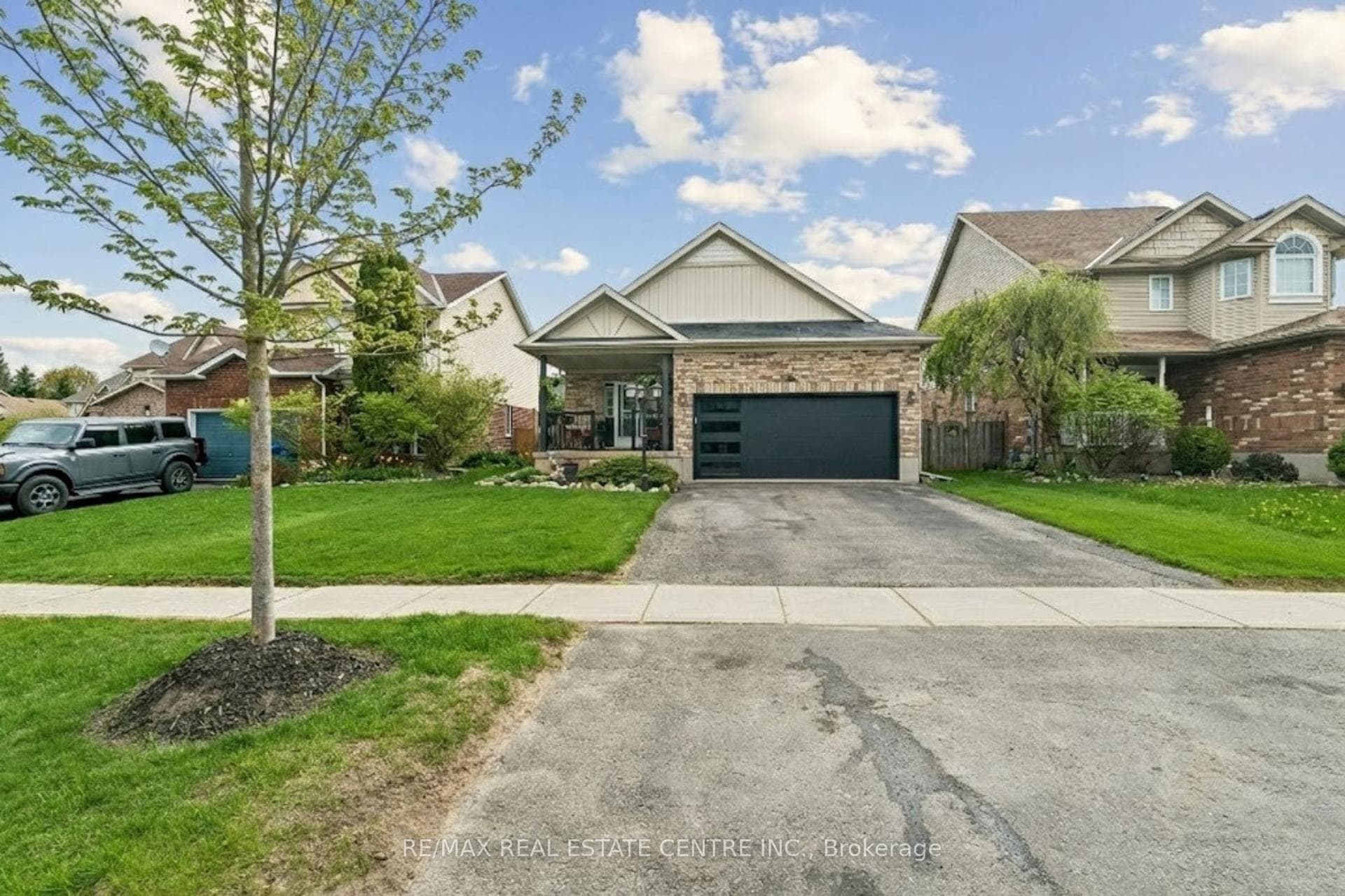 704 Russel Court photo 2