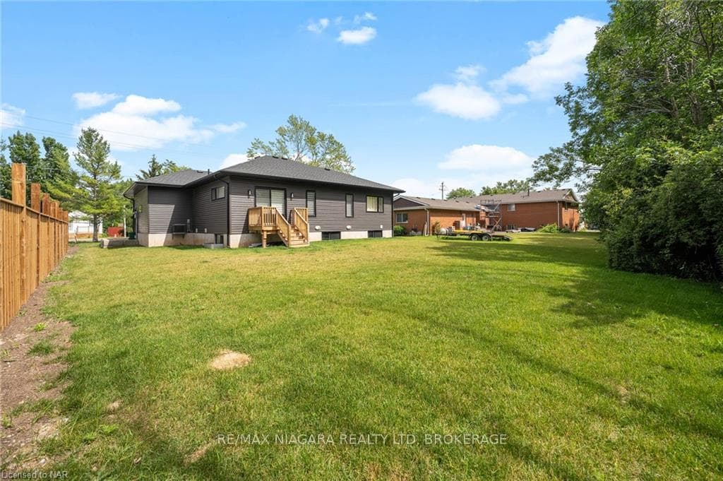 735 CRESCENT Road photo 23