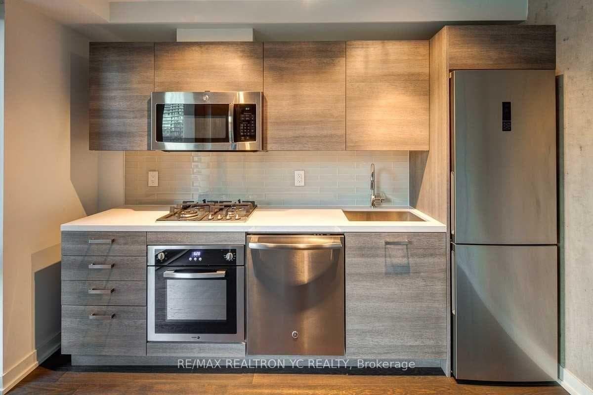 11 Charlotte Street Unit 502 photo 8